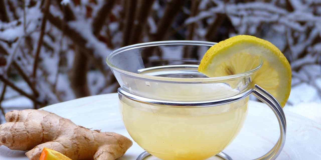 Woda z imbirem i cytryną na oczyszczenie organizmu oraz odchudzanie! 1 imbirem