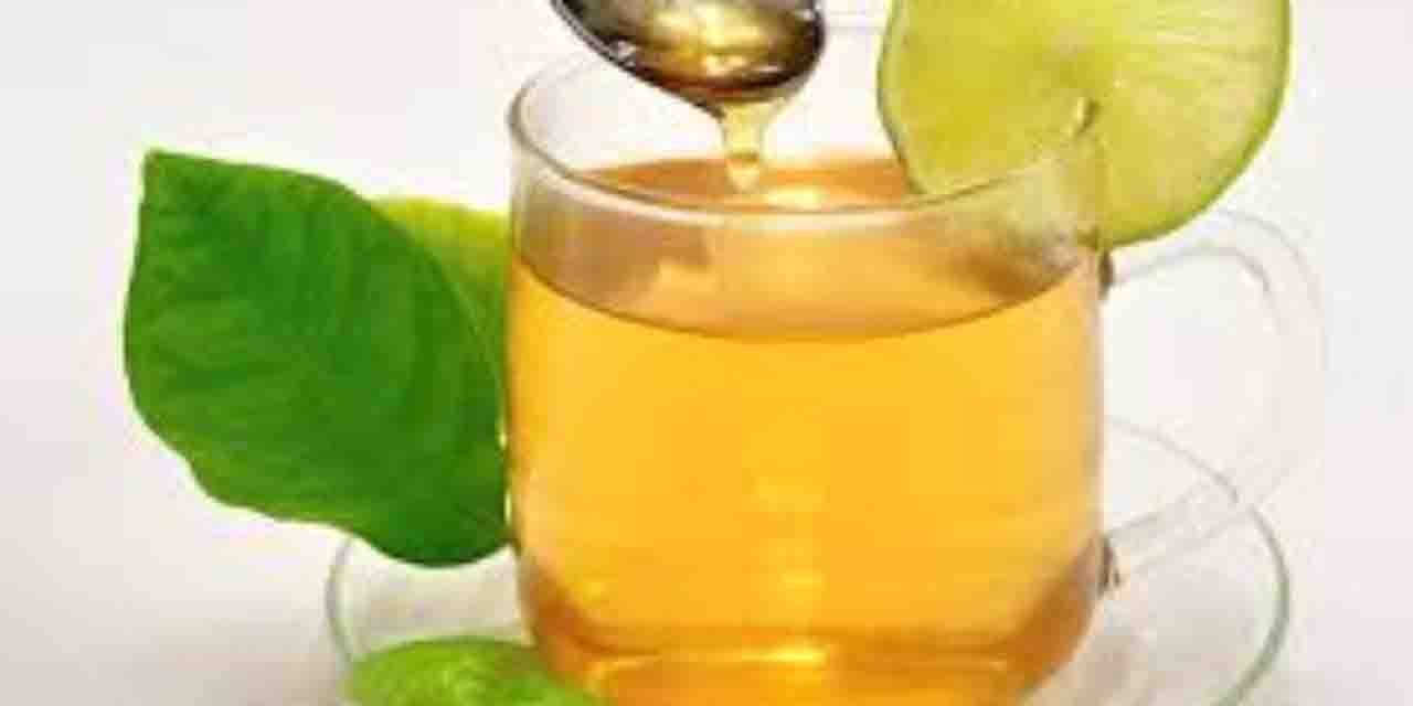 Woda z miodem i cytryną